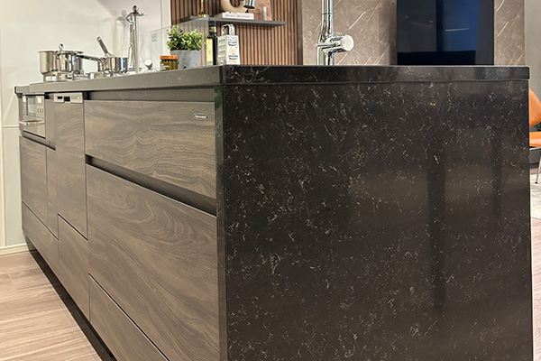 フィオレストーン袖壁 | シンビエンス世田谷尾山台 | 新築分譲マンション